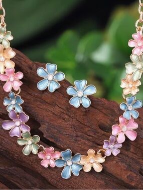 Elegant Multicolor Flower Necklace and Earring Set